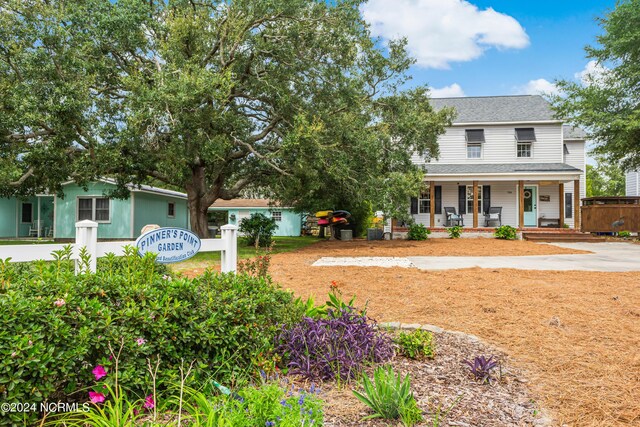 exterior space featuring a porch