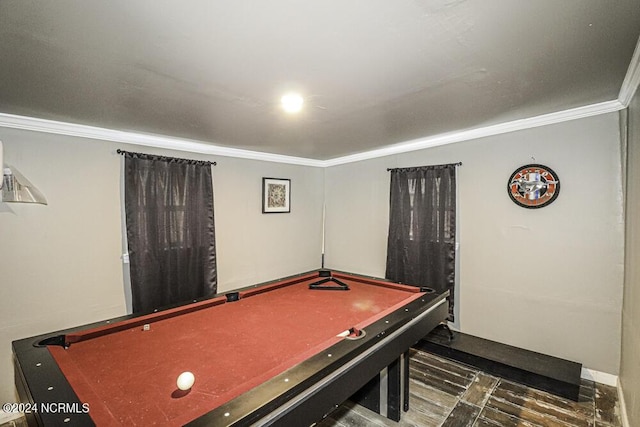 rec room featuring ornamental molding and pool table