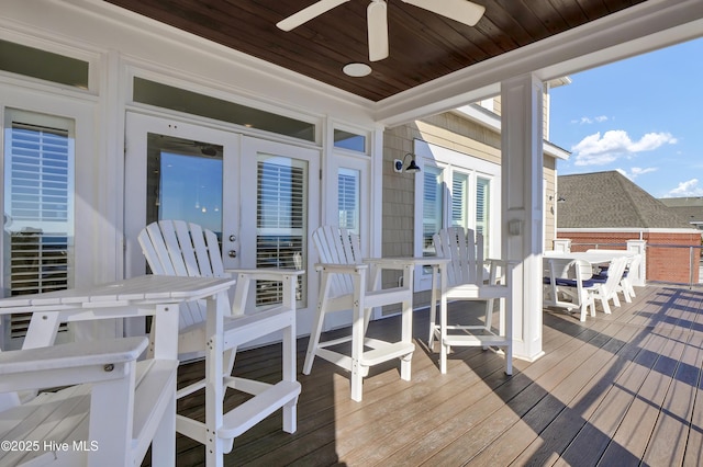 deck with ceiling fan