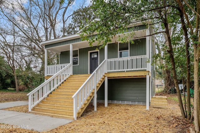 view of front of property with a porch