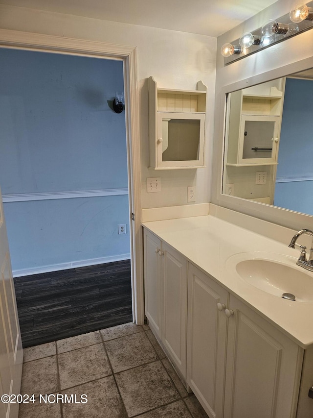 bathroom with vanity