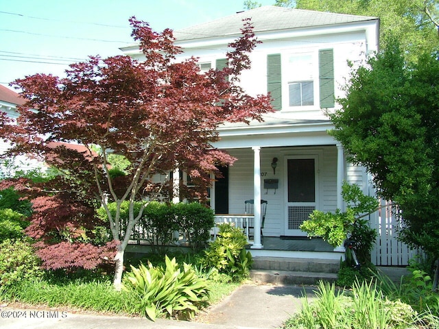 view of front of house featuring a porch