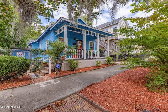 view of front of house with covered porch