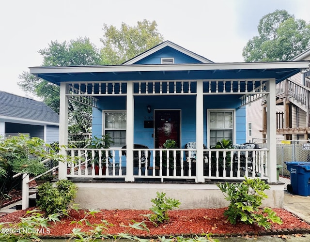 view of front of house featuring covered porch