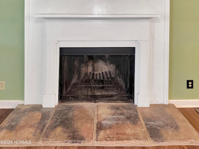 room details featuring hardwood / wood-style flooring