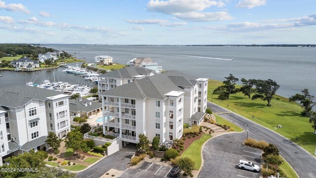 bird's eye view with a water view