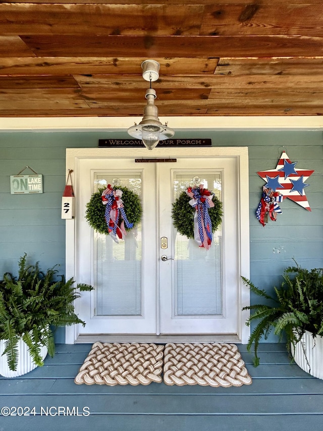 view of property entrance