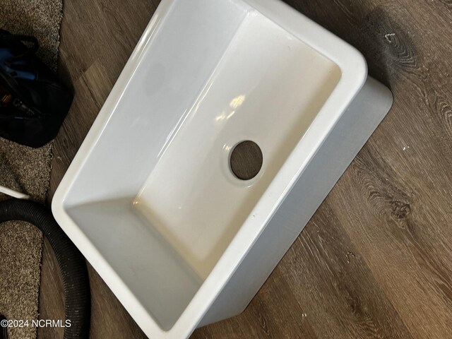 interior details featuring sink