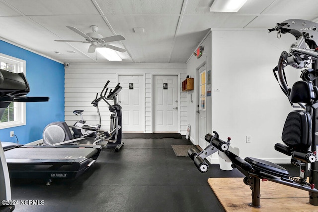 gym featuring ceiling fan