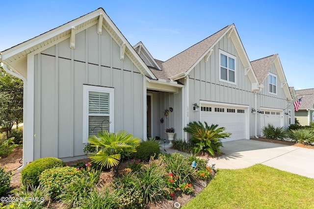 view of front of house with a garage