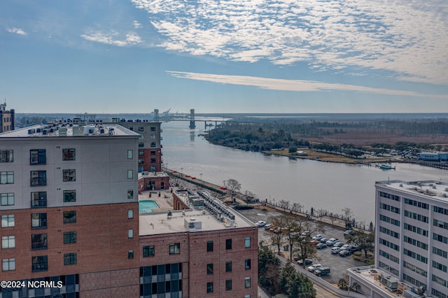 bird's eye view featuring a water view