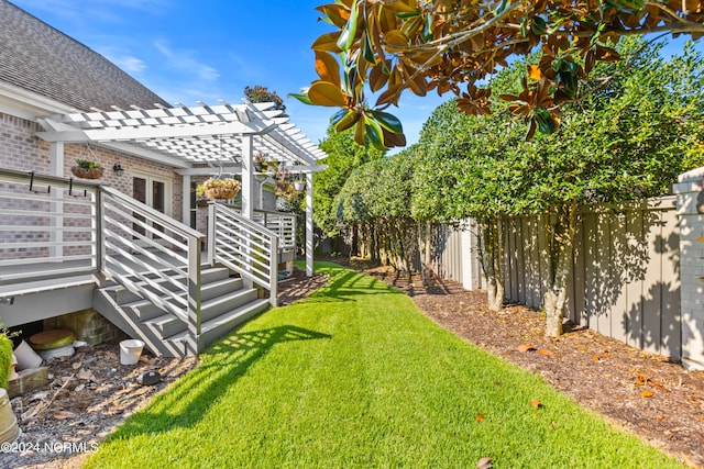 view of yard featuring a pergola