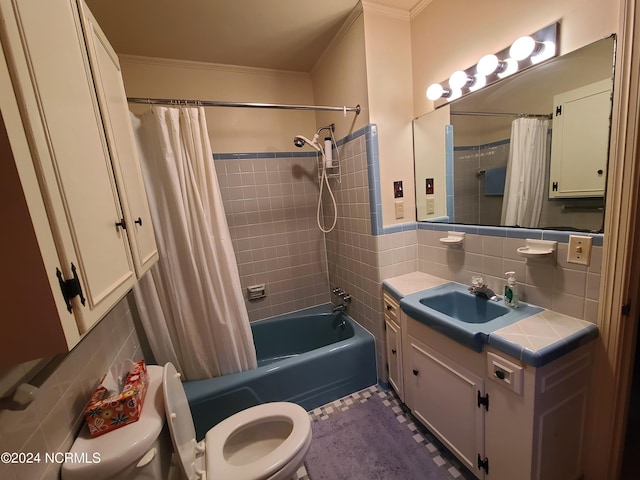 full bathroom with tasteful backsplash, shower / bath combination with curtain, toilet, vanity, and ornamental molding