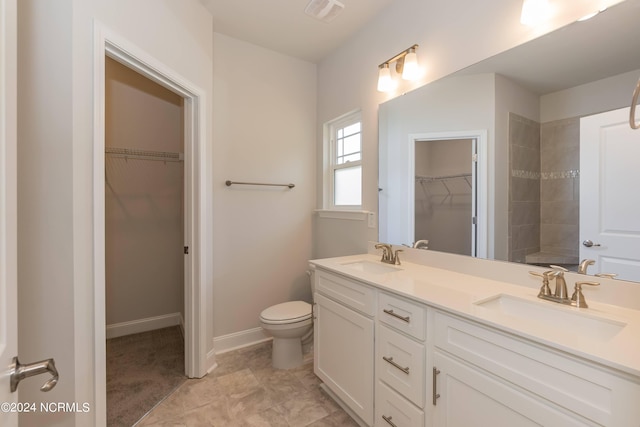 empty room with carpet floors, a wealth of natural light, and crown molding