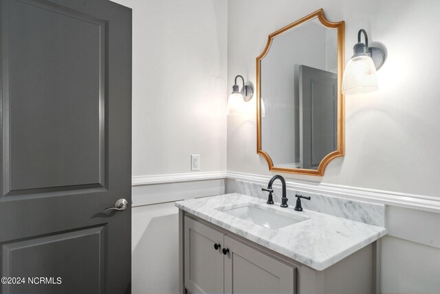 141 Sycamore Lakes Dr, Wallace, NC 28466 - bathroom featuring vanity