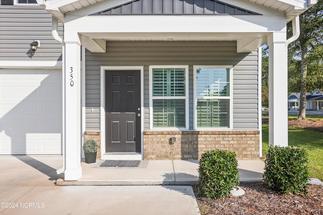 entrance to property with a garage