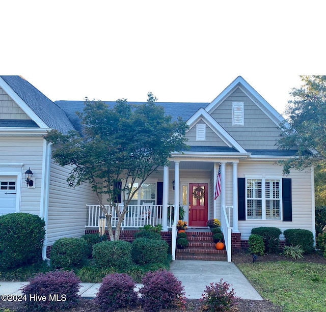 view of front of property with covered porch