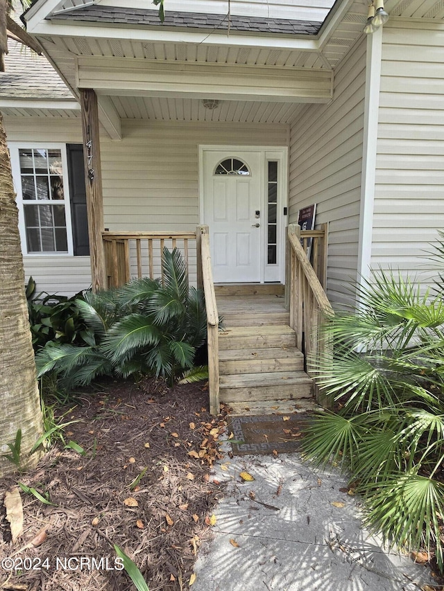 view of entrance to property