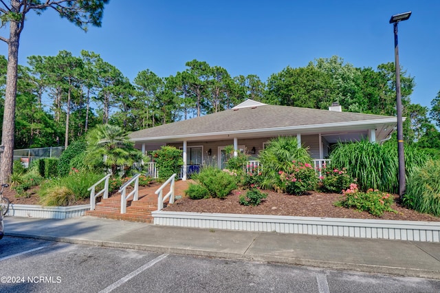 view of front of property with covered porch