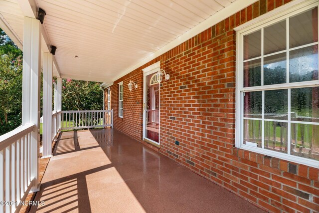 view of patio featuring covered porch