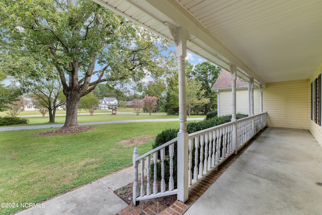 view of patio / terrace featuring covered porch