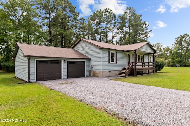 view of front of house featuring a porch and a front yard