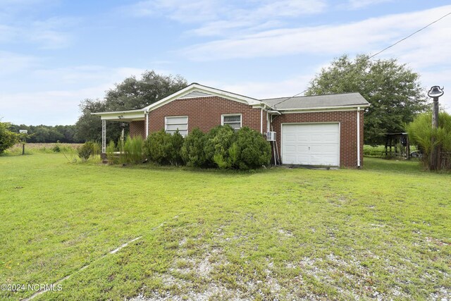 exterior space featuring a yard