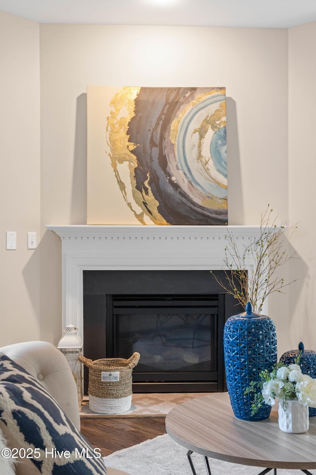 room details featuring hardwood / wood-style flooring