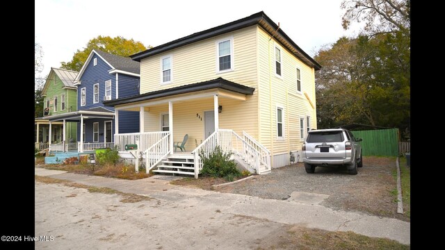 view of front facade featuring covered porch