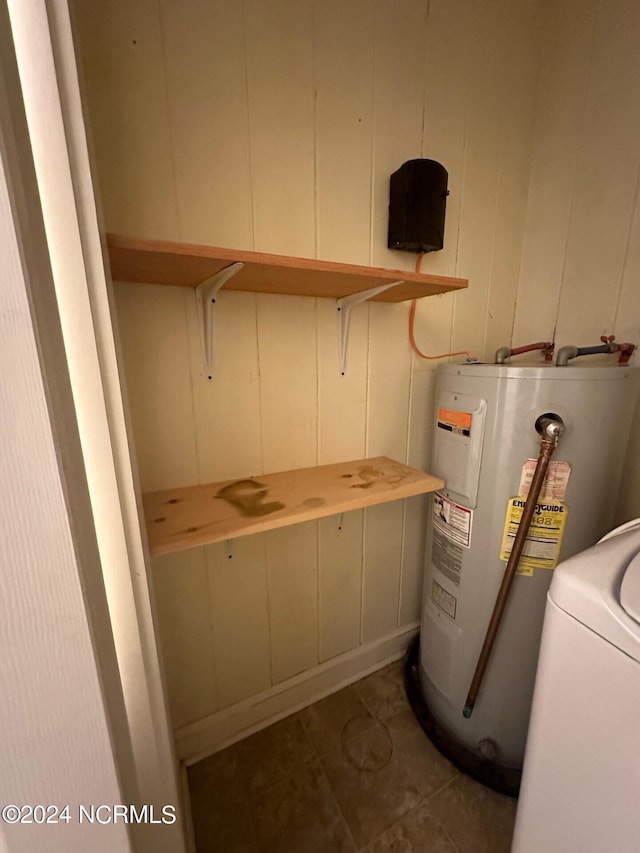 utilities with washer / clothes dryer and electric water heater