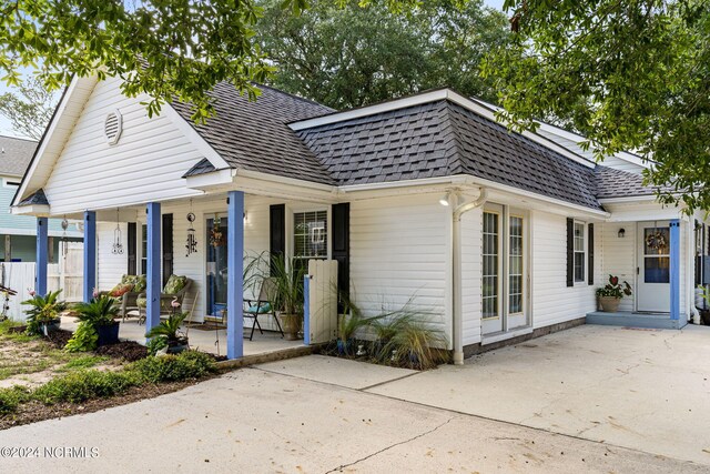 view of front of home with a porch