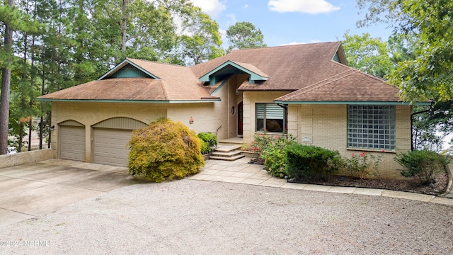 view of front facade with a garage