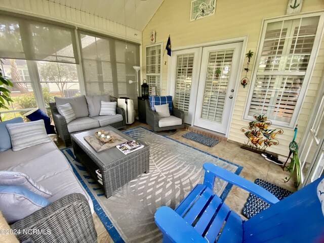 view of sunroom / solarium