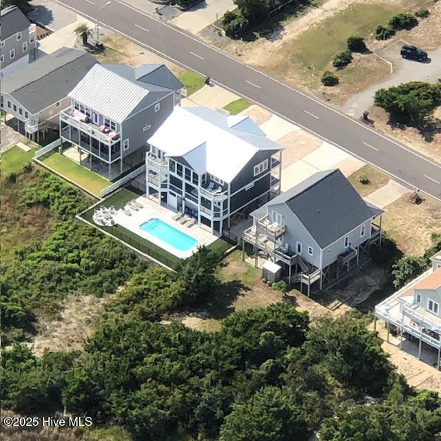 birds eye view of property featuring a residential view