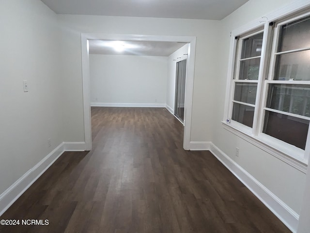 101 Kirkland Dr, Greenville, NC 27858 - corridor featuring dark hardwood / wood-style floors