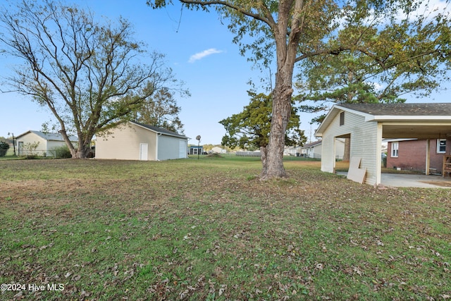 view of yard with a patio area