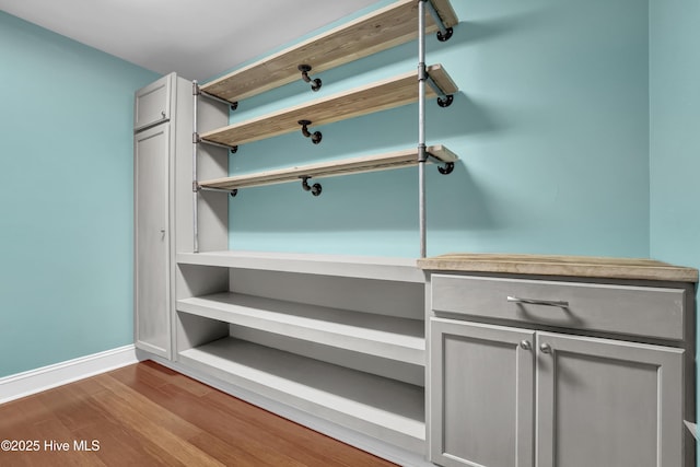 204 Van Riggs Rd, Hubert, NC 28539 - detailed view of wood finished floors and baseboards