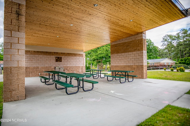 exterior space featuring a yard