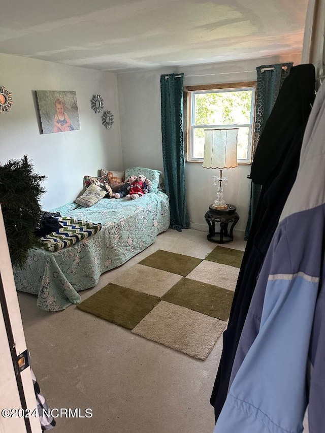 bedroom featuring carpet flooring