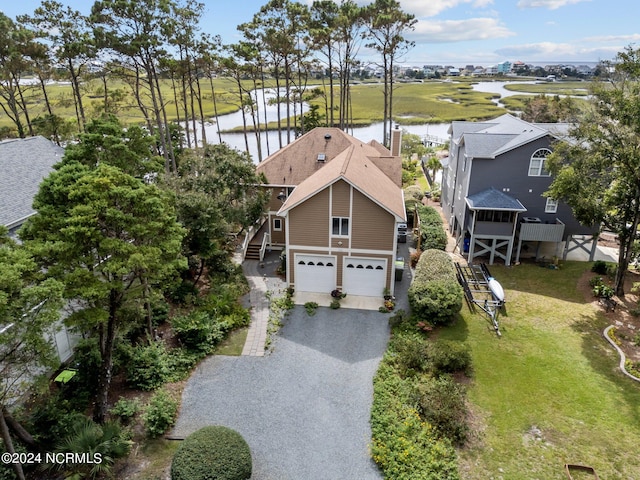 bird's eye view with a water view