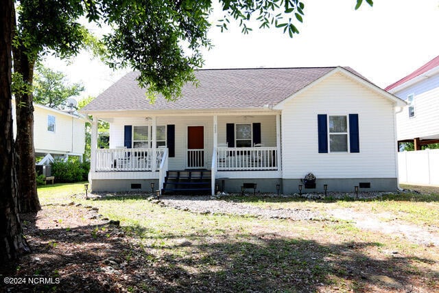 view of front of home featuring covered porch