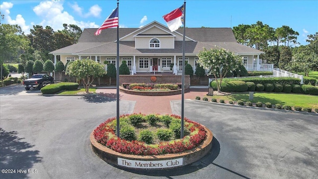 view of front of house with a porch