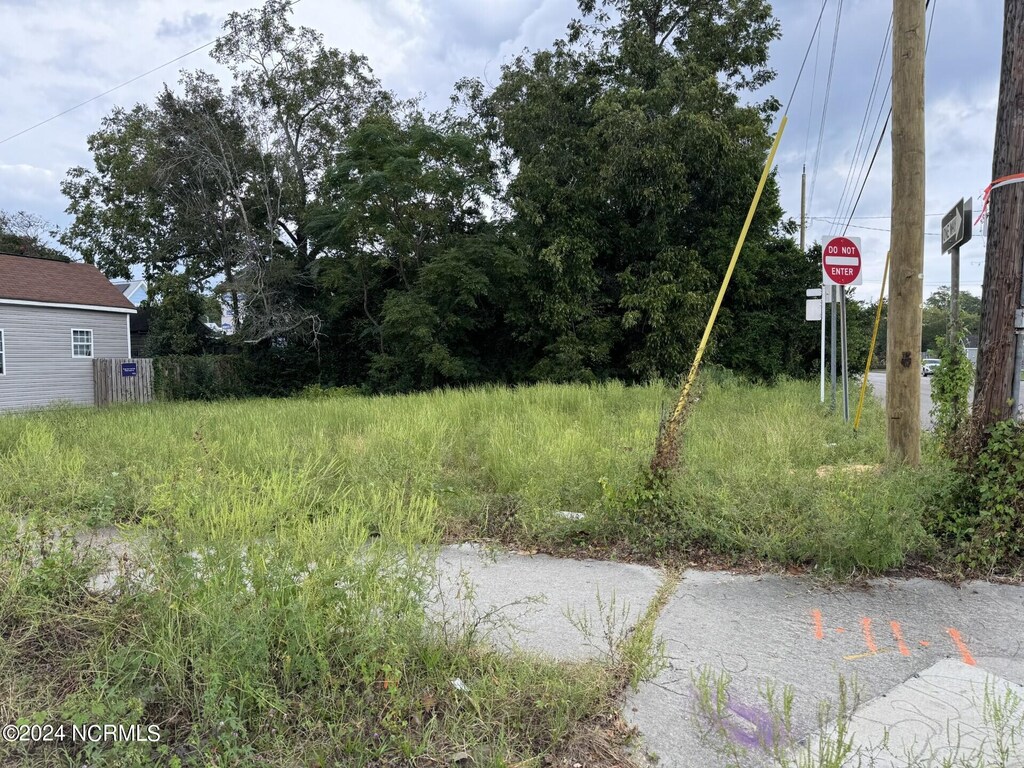 721 S 8th St, Wilmington, NC 28401