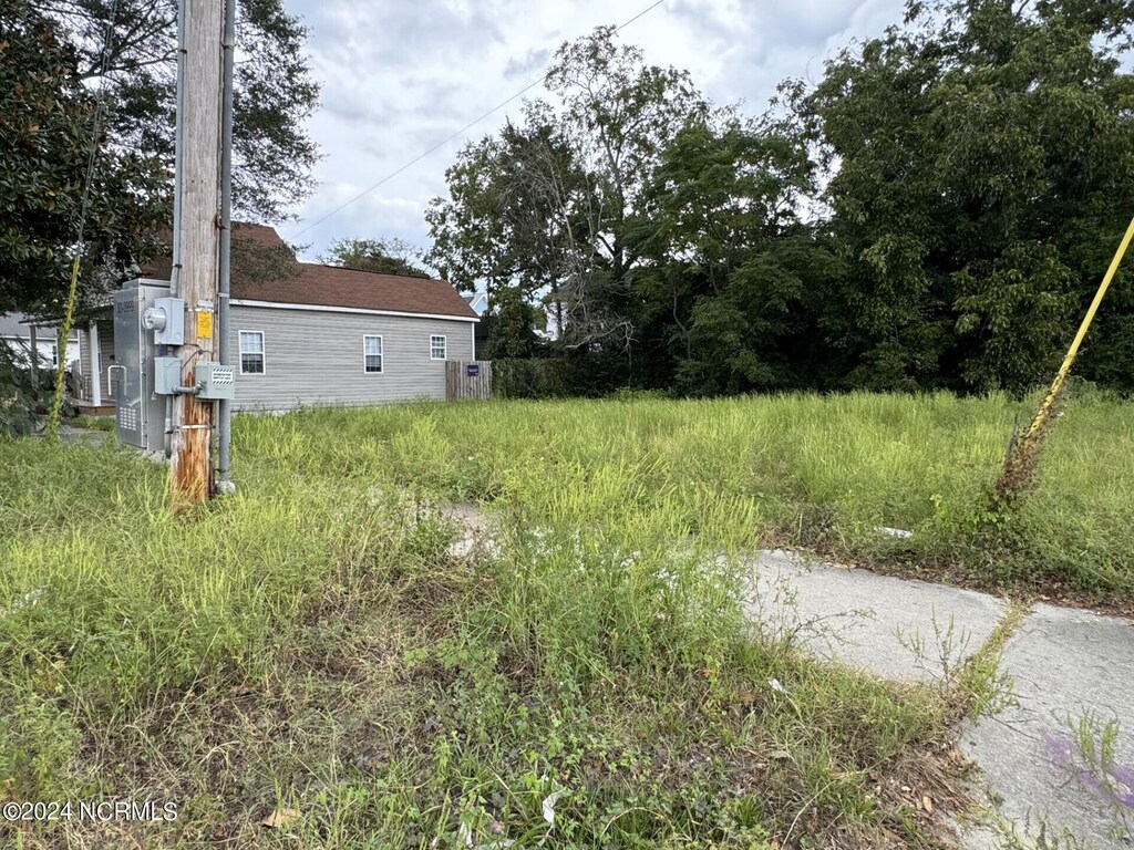 721 S 8th St, Wilmington, NC 28401