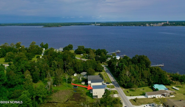 250 Riverside Dr, Sneads Ferry, NC 28460 - aerial view of property and surrounding area with a large body of water