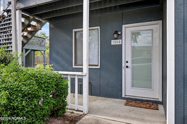 view of property entrance