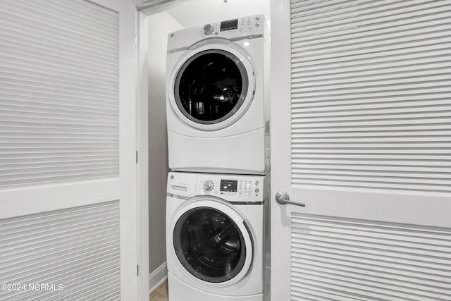 14 Grace St Unit 1111, Wilmington, NC 28401 - laundry area with stacked washer and clothes dryer and laundry area