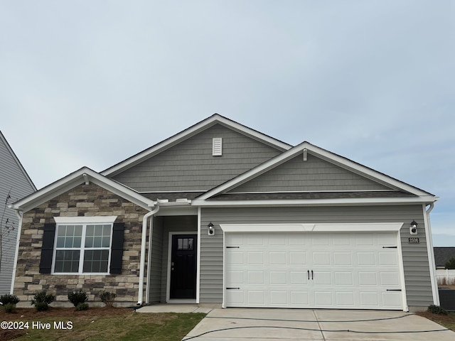 view of front of house featuring a garage