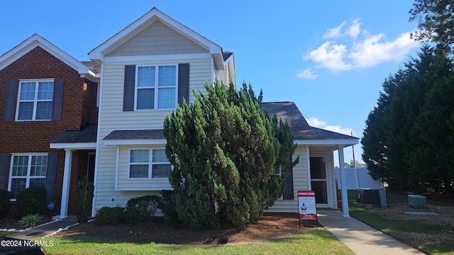 view of front of property