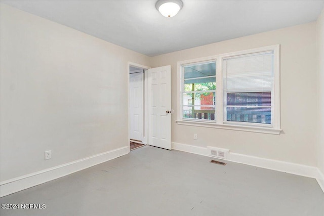 601 S Andrews Ave, Goldsboro, NC 27530 - spare room featuring baseboards and visible vents